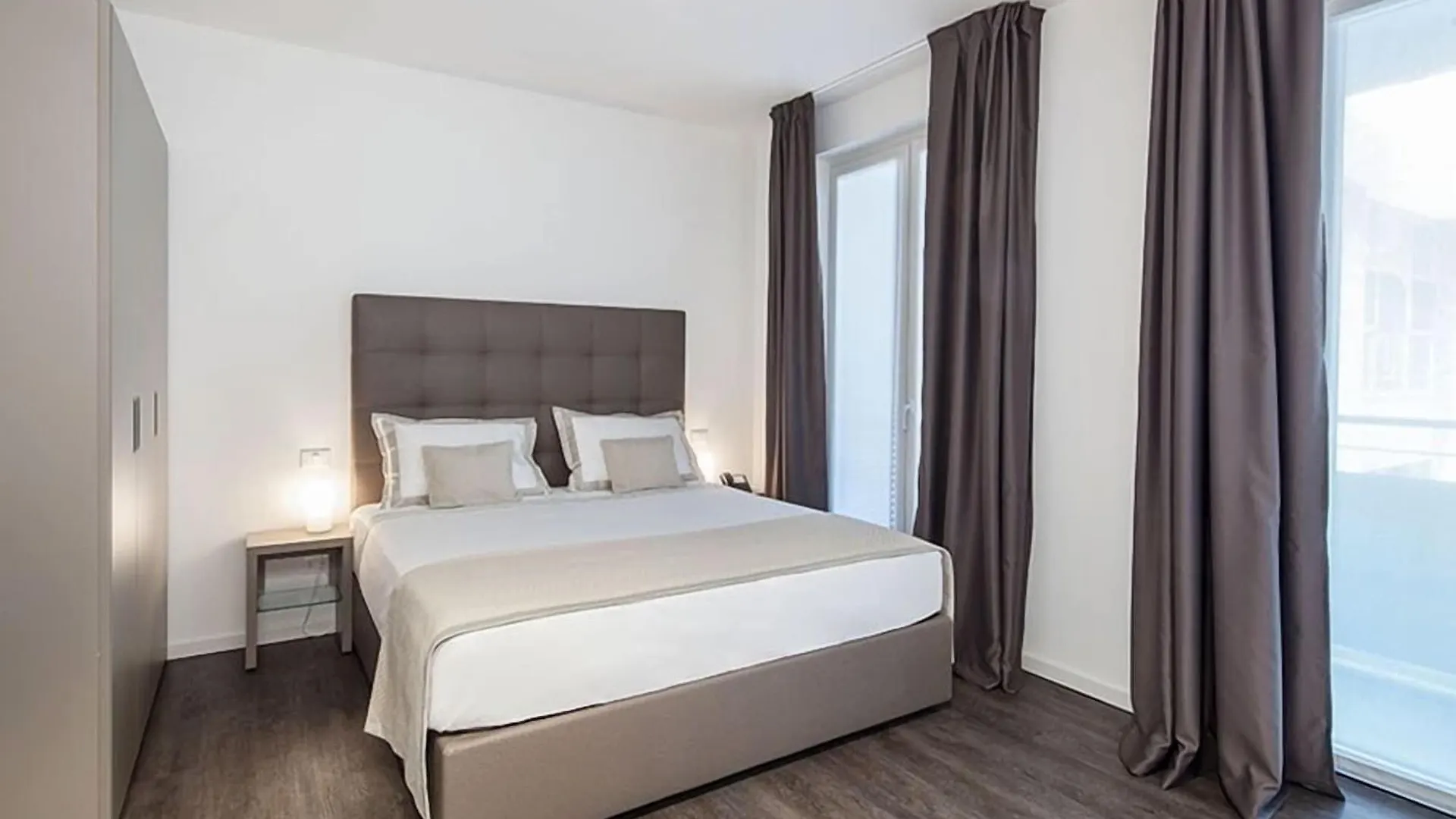 Aparthotel Hotel Studio Inn Centrale & Milano Urban Padel