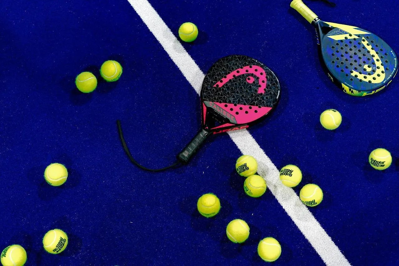 Hotel Studio Inn Centrale & Milano Urban Padel Aparthotel Milan