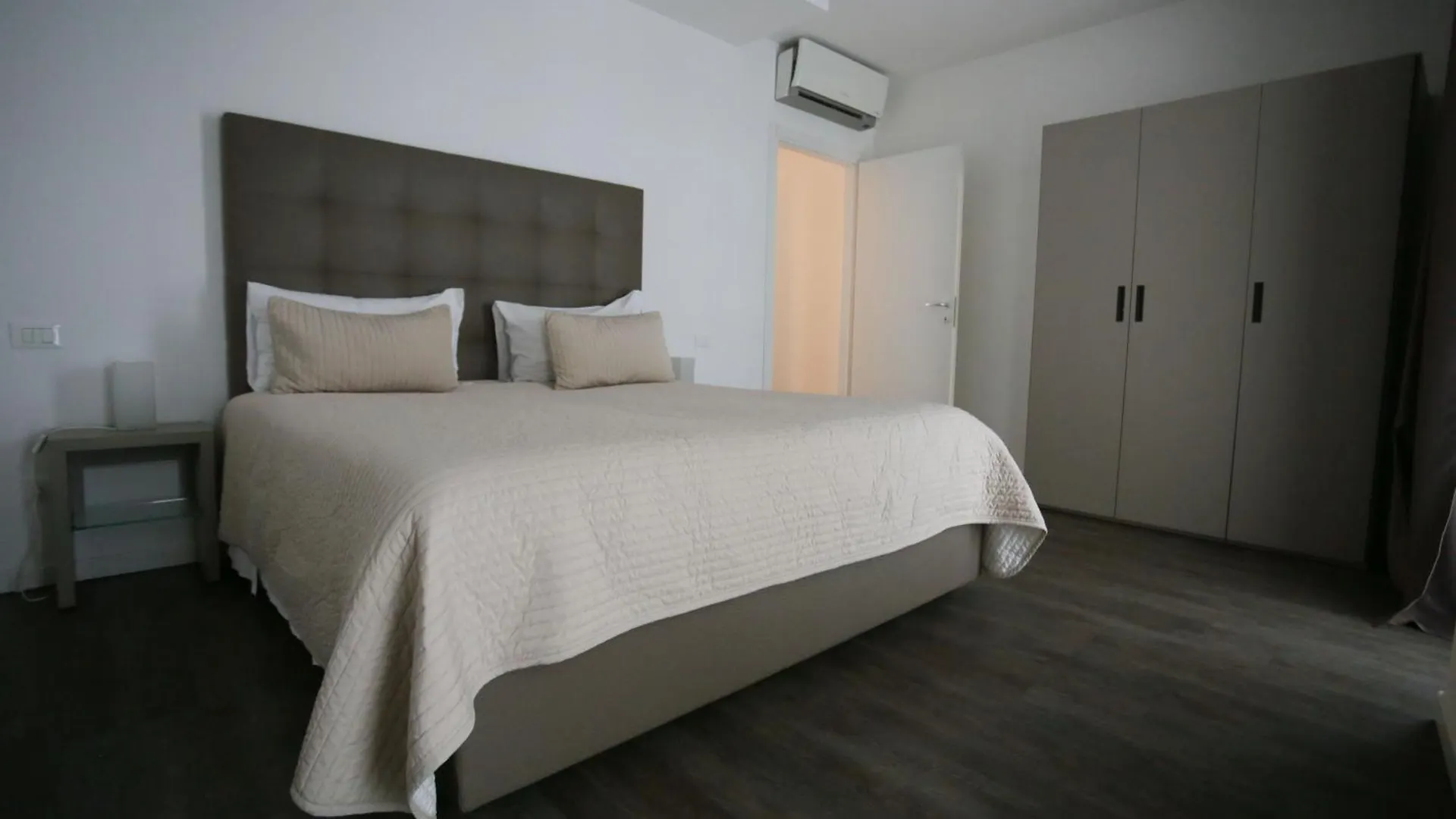 Hotel Studio Inn Centrale & Milano Urban Padel 4*, Milan