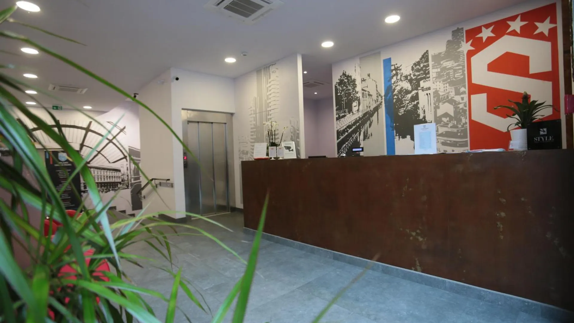 Hotel Studio Inn Centrale & Milano Urban Padel Milan