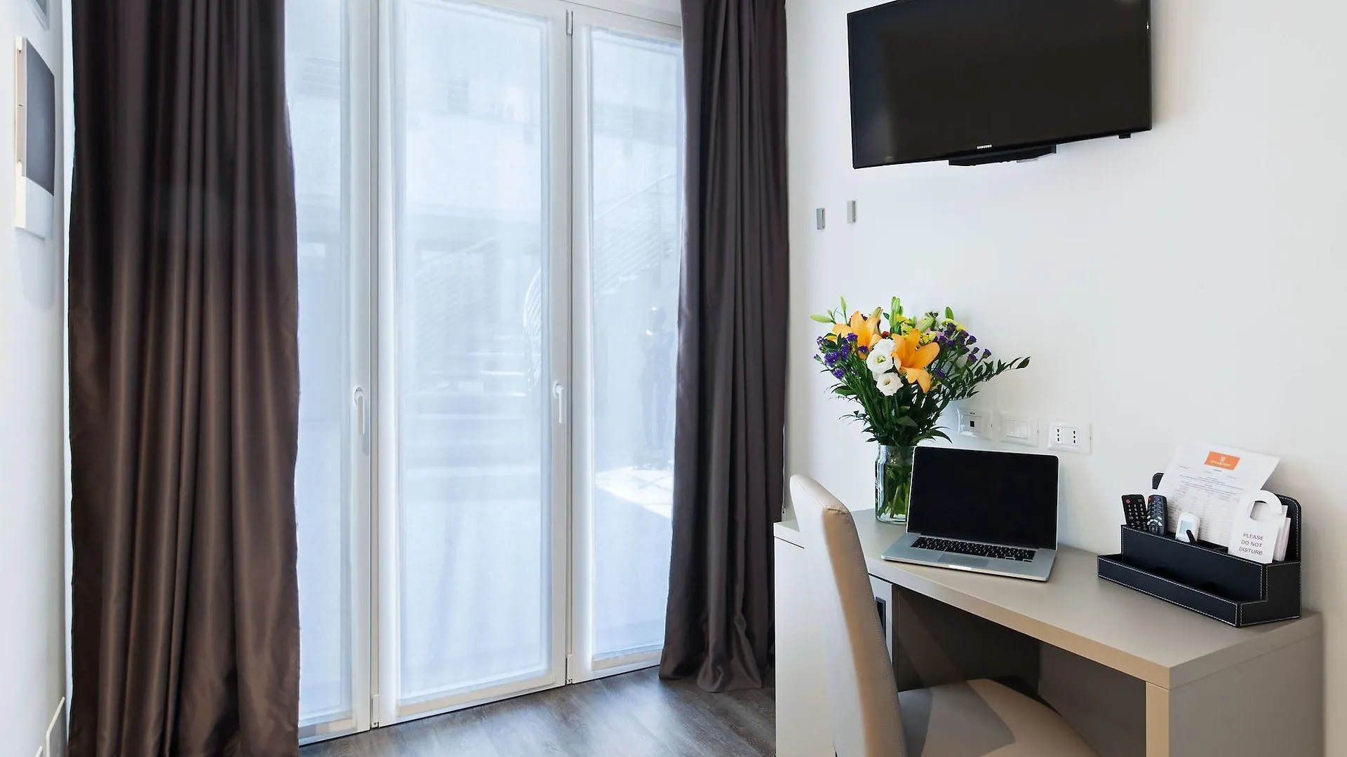 Hotel Studio Inn Centrale & Milano Urban Padel מלון דירות מילאנו