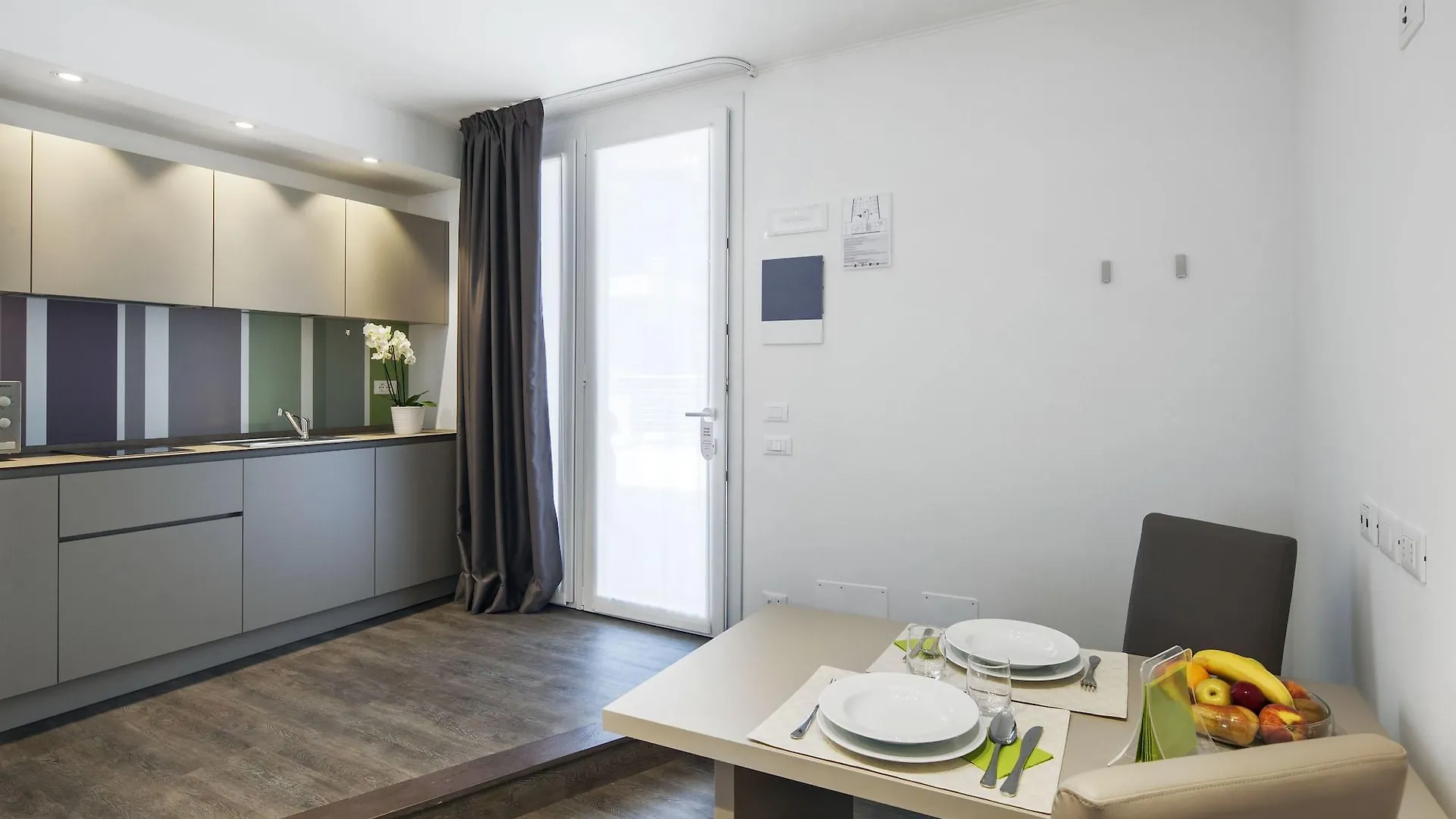 מלון דירות Hotel Studio Inn Centrale & Milano Urban Padel