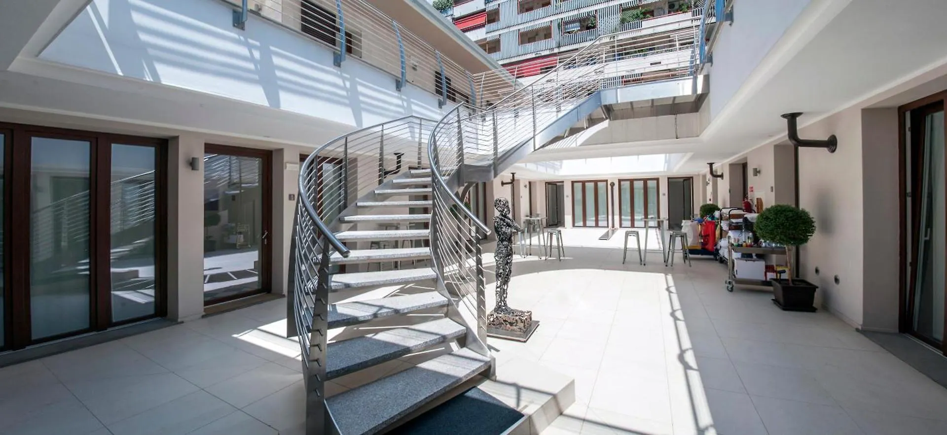 Hotel Studio Inn Centrale & Milano Urban Padel 4*, מילאנו איטליה