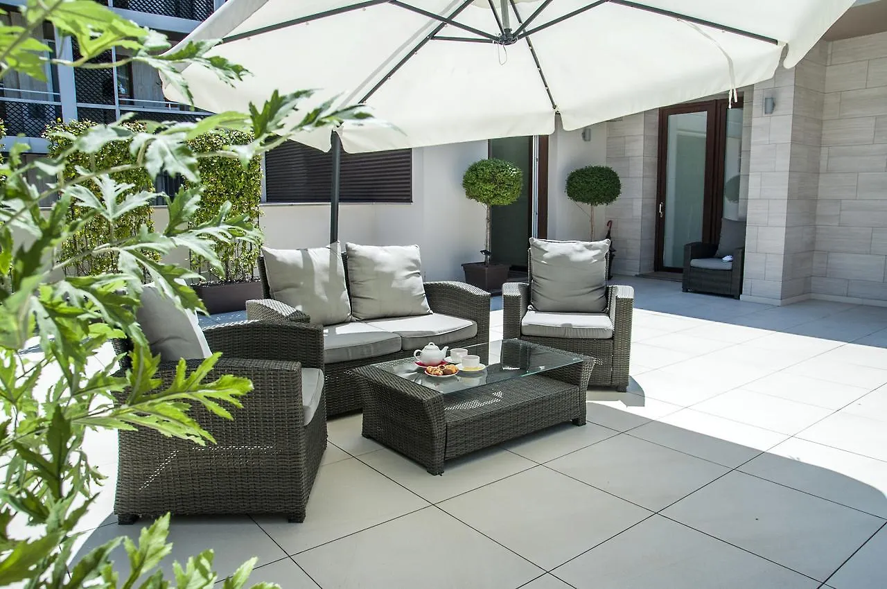 Hotel Studio Inn Centrale & Milano Urban Padel מילאנו