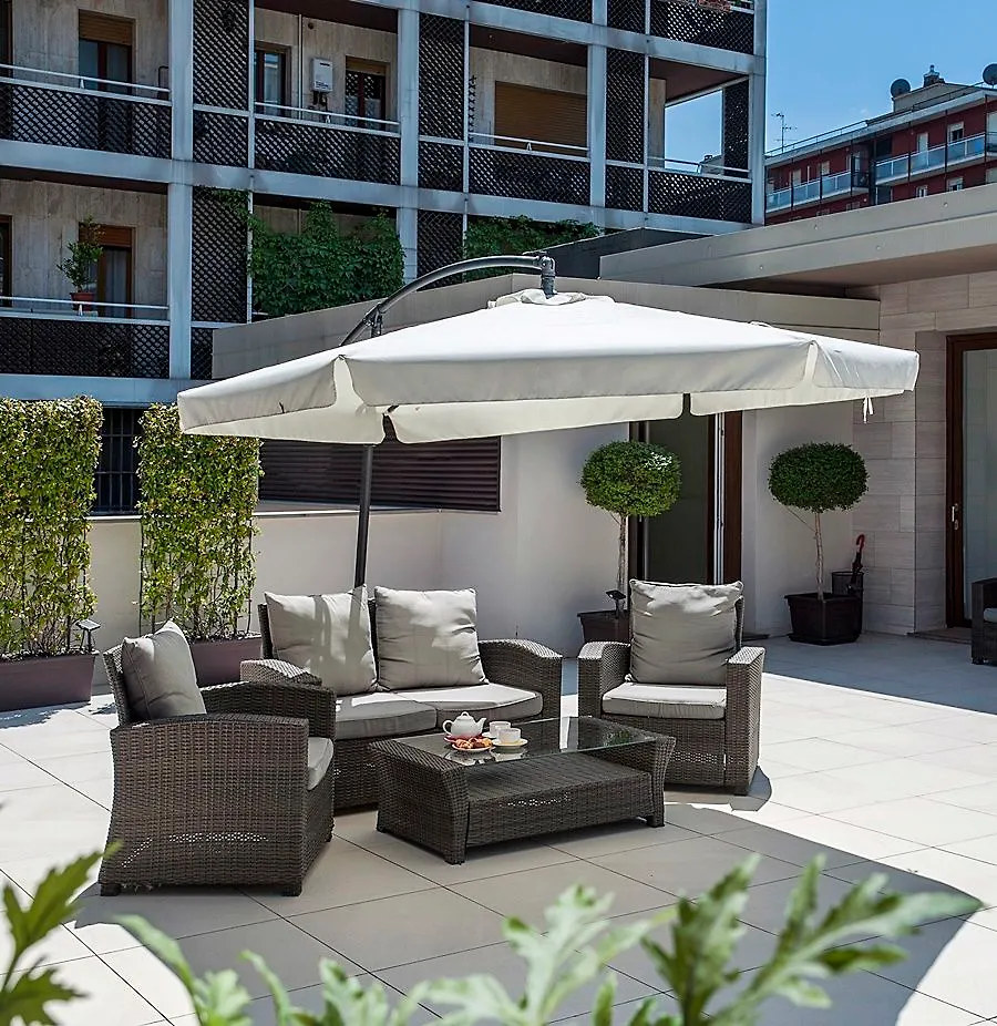 Hotel Studio Inn Centrale & Milano Urban Padel Aparthotel Milan
